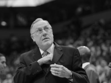 Umrl je znani košarkarski trener Rick Adelman