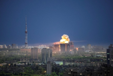 V množičnem napadu na Ukrajino ubitih najmanj osemnajst ljudi