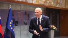 Jutri dobimo novo Janševo vlado: kakšen je vozni red?