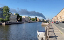 Ukrajina napadla naftni terminal v Sankt Peterburgu. V napadu na avtobus ubitih sedem ljudi.