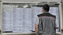 Tudi maja padec brezposelnosti, že četrti mesec zapored