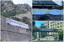 SRAMNE PORUKE U CRNOJ GORI! Najstrašnije uvrede za predsednika Vučića uz BLOKADERSKE PAROLE: Skandalozne slike pred samit u Tivtu (FOTO)