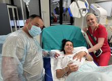 NESVAKIDAŠNJI PRIZOR U PORODILIŠTU U LESKOVCU: Jovanu otac dočekao na rođenju i presekao pupčanu vrpcu (FOTO)