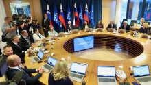 Prva seja Janševe vlade: letel je tudi šef Fursa, menjave v NS Elesa in Borzena - na sceno se vrača Andrej Vizjak