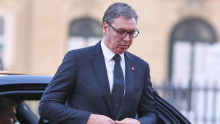 TRI BODA U GOSTIMA: Vučić u Tivtu preuzeo inicijativu i promenio politički narativ