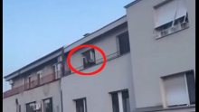 BRUKA I SRAMOTA: Blokaderka gađala flašom vernike koji su bili u redu za celivanje pojasa Presvete Bogorodice (VIDEO)