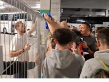 Jan Oblak polepšal dan mladim slovenskim navijačem #video