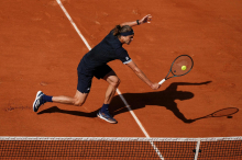 French Open: Zverev souverän im Finale - Cobolli kampflos weiter
