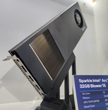 Najbolj kompaktna grafična kartica Intel Arc Pro B70 za umetno inteligenco