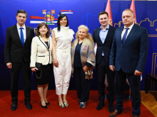 NIŠ PRVI U SRBIJI ORGANIZOVAO OBUKU ZA LIČNE PRATIOCE! Gradonačelnik Pavlović: Brinemo o ljudima kojima su ovakve usluge potrebne!