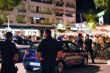Nach Massenschlägereien in Jesolo: Jetzt kommen 50 Polizisten zusätzlich