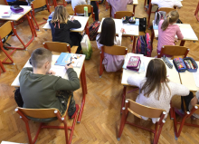 Kaj pomeni napoved uveljavitve politično in ideološko nevtralne šole?