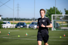 Juristen antworten: Schweres Foul am Fußballplatz: Wann wird Schadenersatz fällig?
