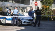 Pijan sjeo na klupu u Zagrebu. Imao je eksploziv i dva oštra predmeta! Ljudi zvali policiju