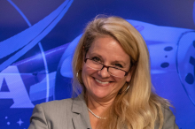 Präsidentin Gwynne Shotwell: SpaceX auf dem Weg an die Börse: Eine Top-Ingenieurin auf Rekordmission 