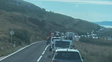 Drama na Pagu: Sudarili se auto i kamper, troje ljudi ozlijeđeno