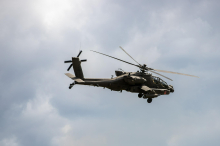 Trump dejal, da je Iran sestrelil ameriški helikopter, in napovedal odziv