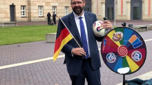 Weltmeisterschaft 2026: Sportminister will Fußball-WM mit Freunden schauen