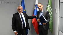 Han Logarju prepustil vroč kostanj: kaj bo z razvpitim premogovnim razpisom