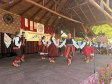 NA MEĐUOKRUŽNU SMOTRU FOLKLORA DOŠLA I PETROJKA IZ 