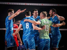 Slovenci dopoldan v lov za prvo zmago dolgega in vročega poletja