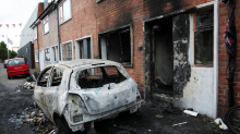 Migrant pokušao Ircu odrezati glavu. Bijesna rulja zapalila dio grada. Evo kako izgleda Belfast