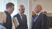 Cigler Kralj zbrisal Golobove prehranske smernice in napovedal forenzični pregled financ