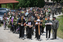 Potresan ispraćaj srpskog vojnika poginulog u Libanu! Supruga dobila medalju UN, otac zastavu Srbije! 