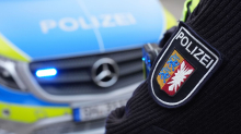 Ostseekai in Kiel: Sprengstoffalarm: Kreuzfahrtschiff teilweise evakuiert