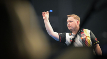 Zwei Spiele, zwei Siege: Deutsches Darts-Duo zieht bei Team-WM ins Achtelfinale ein