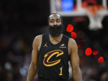 James Harden priprt zaradi kršena zakona o orožju