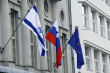 Več kot polovica vprašanih ne podpira krepitve odnosov slovenske vlade z Izraelom