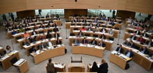 Bayern, Hessen, NRW: Einige Bundesländer halten an Diätenerhöhung fest