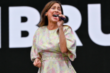 Sängerin Natalie Imbruglia über steinigen Weg zum Wunschkind