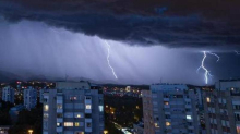 Velika promjena vremena! Za veći dio Hrvatske drugi najveći stupanj upozorenja za oluje!