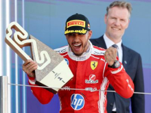 Hamilton s postankom več prvič zmagal s Ferrarijem, Antonelli odstopil