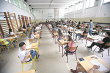 Ovo su rešenja testa iz srpskog jezika: Završen prvi dan male mature! Proverite da li ste dobro uradili FOTO