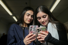 Velika Britanija bo prepovedala družbena omrežja za mlajše od 16 let