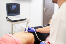  Arzt soll Patientinnen missbraucht haben: Zumindest ein Opfer minderjährig