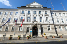 Rekordni prihodki Javnega holdinga Maribor. Objavljen razpis za direktorja.