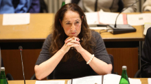 Herdecke: Messerattacke auf SPD-Politikerin Iris Stalzer – Tochter angeklagt