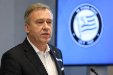 Klare Worte: „Bis vor kurzem wurde die Bevölkerung mit einem 150-Millionen-Projekt manipuliert“