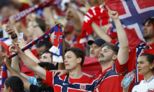 Pogledajte kako su norveški navijači oduševili javnost svojom vikinškom točkom