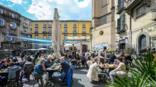 Persi oltre 22mila bar in dieci anni, Sud controcorrente: Napoli e Matera sul podio per nuovi locali
