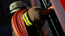 Gebäude ausgebrannt: Millionenschaden nach Brand in Lagerhalle