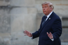 Trump in Pezeškian podpisala dogovor o koncu spopadov in odprtju Hormuške ožine