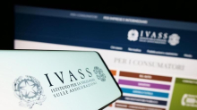 Rc auto, il premio aumenta ancora: Ivass prepara la riforma e avvia l’indagine con Antitrust