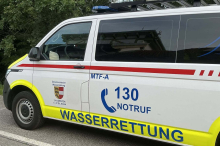 Nach medizinischem Notfall: Schwimmer vor dem Ertrinken gerettet