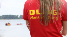 Notfälle: Drei Menschen nach Baden im Rhein vermisst