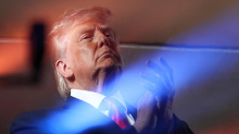 Ex-Mitarbeiterin: „Trump sagte uns wortwörtlich, er wolle die Menschen niedermähen“